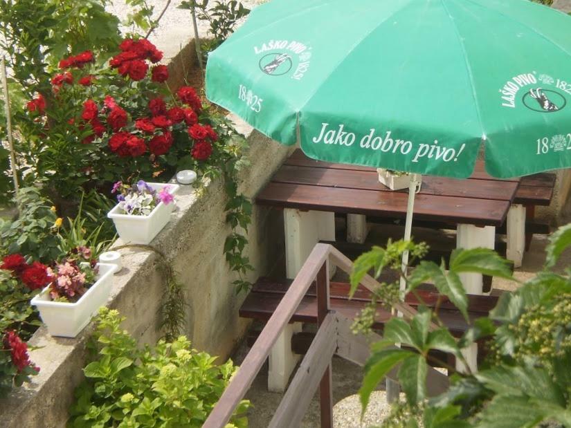 Apartmani Vesna Supetar Εξωτερικό φωτογραφία