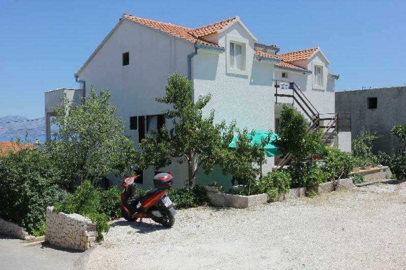 Apartmani Vesna Supetar Εξωτερικό φωτογραφία